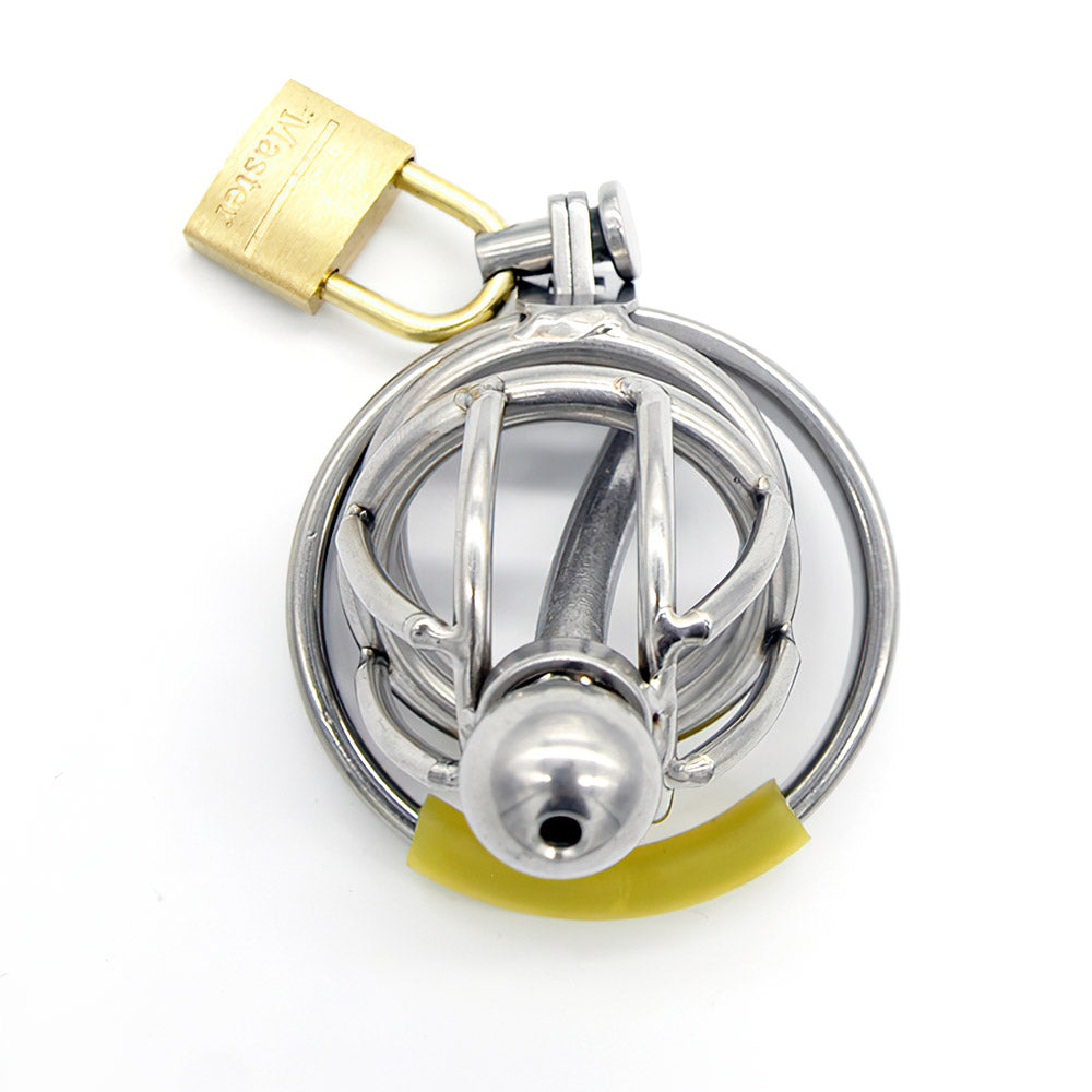 men wearing chastity cage